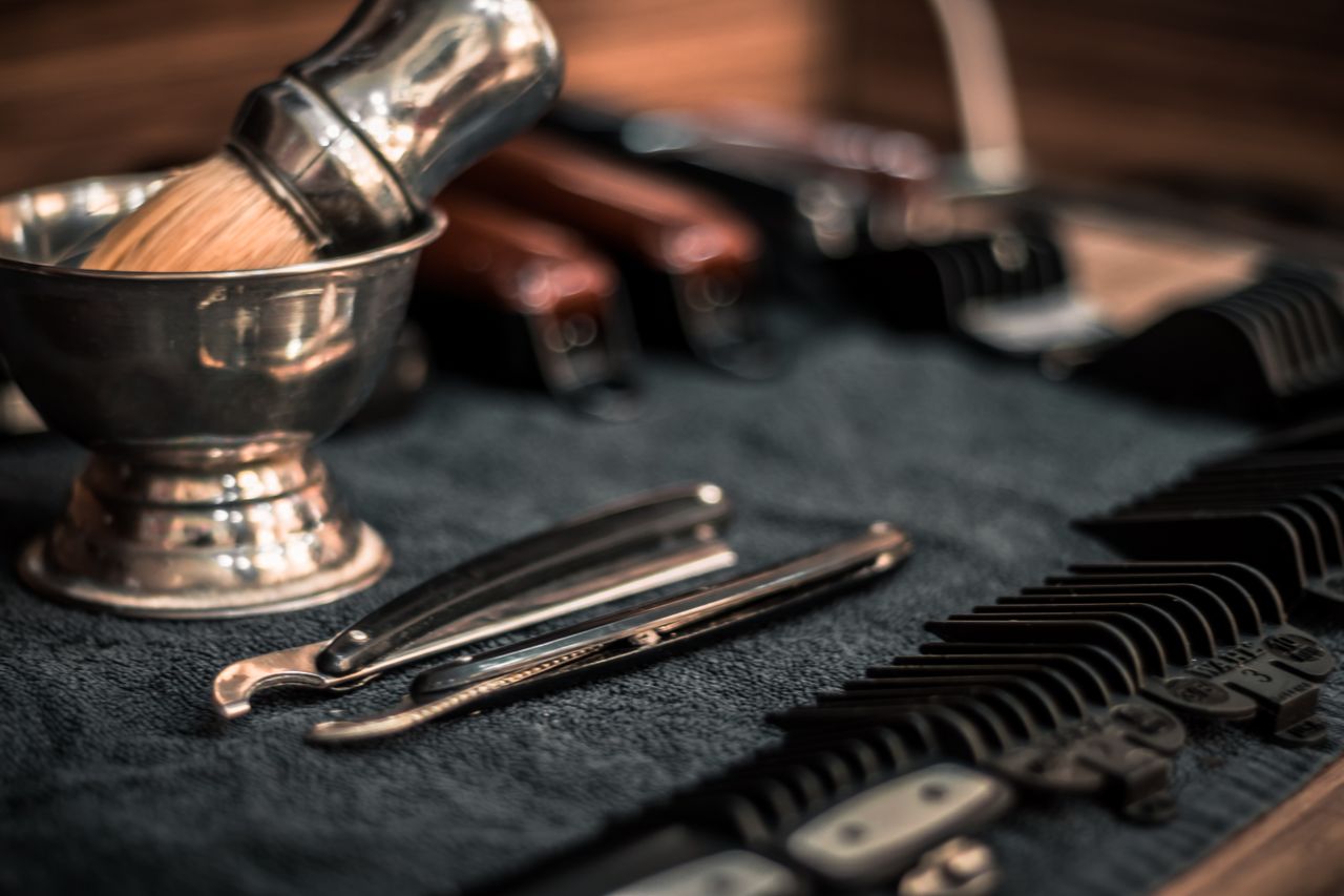 Barber Near Maple